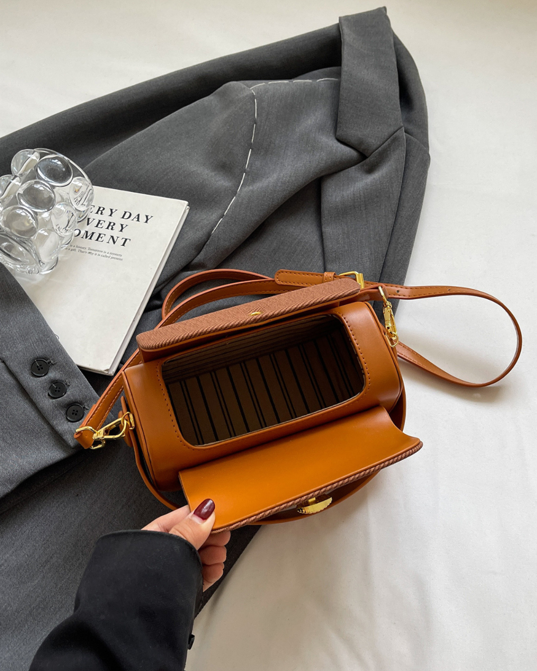 Valsenia Retro II shoulder bag