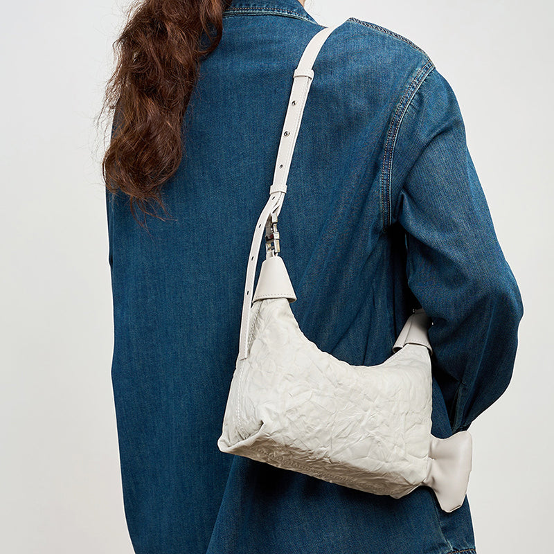 Valsenia Noir Crinkle Mini-Tasche