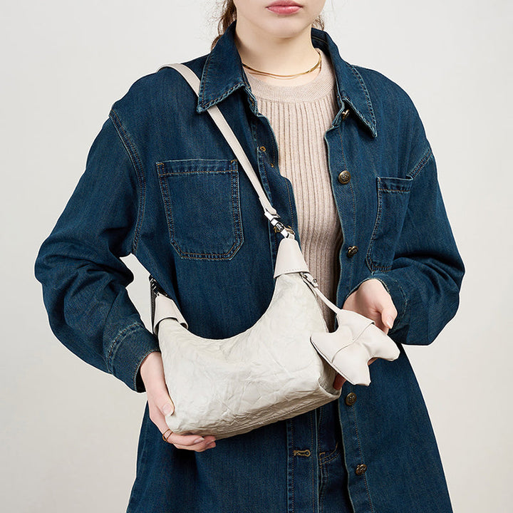 Valsenia Noir Crinkle Mini-Tasche