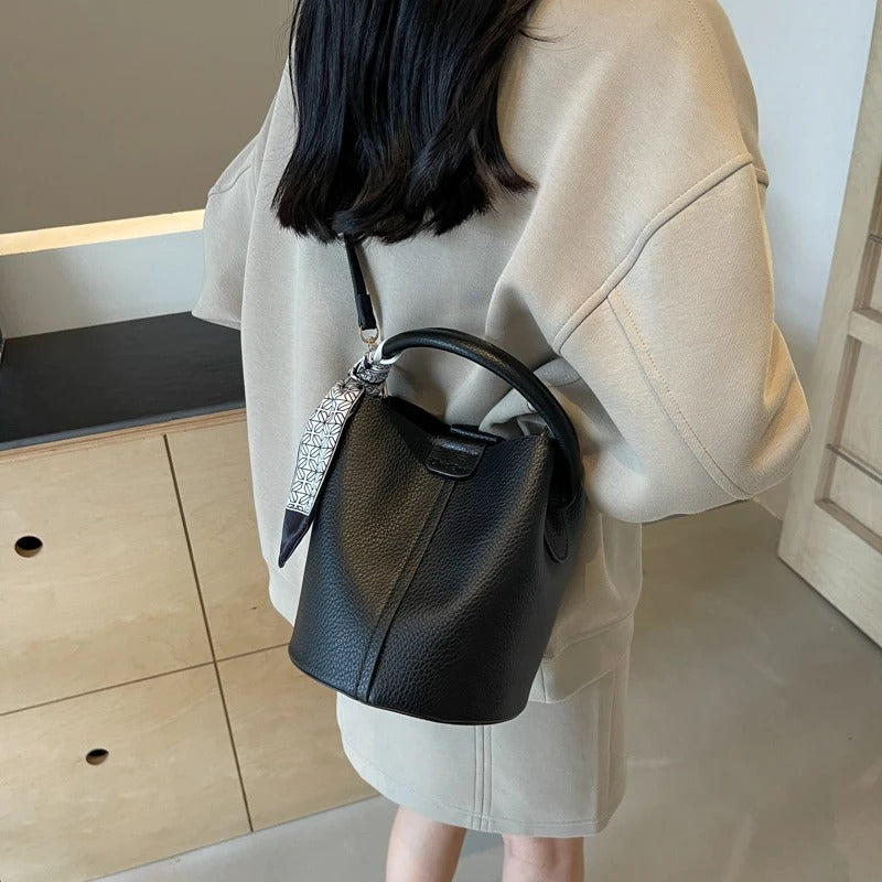 Valsenia Senior leather bag